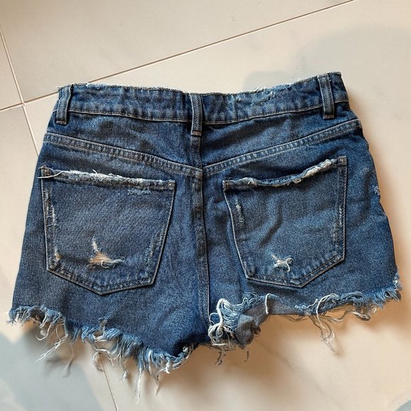 Zara Blue Denim Shorts - Picture 2 of 3
